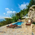 Stone-exceptional Private Estate *