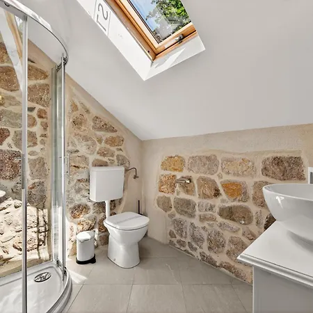 Stone-exceptional Private Estate *