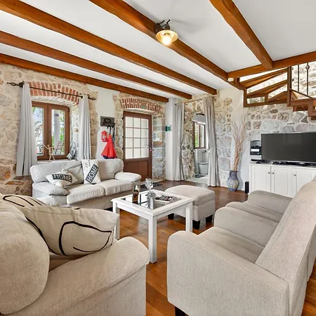 Stone-exceptional Private Estate ヴィラ *