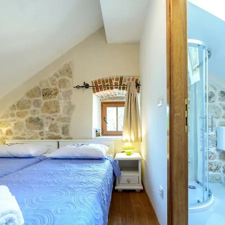 Villa Stone-exceptional Private Estate