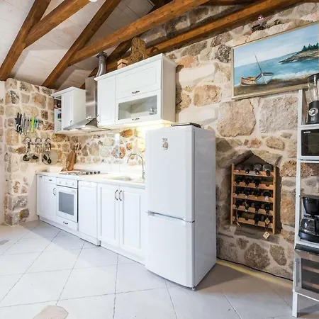 Stone-exceptional Private Estate