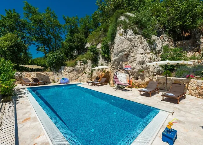 别墅 Stone-exceptional Private Estate *