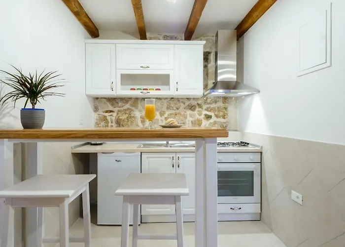 Stone-exceptional Private Estate 别墅 *