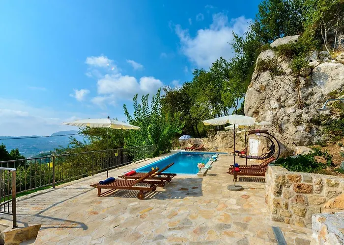 Stone-exceptional Private Estate *