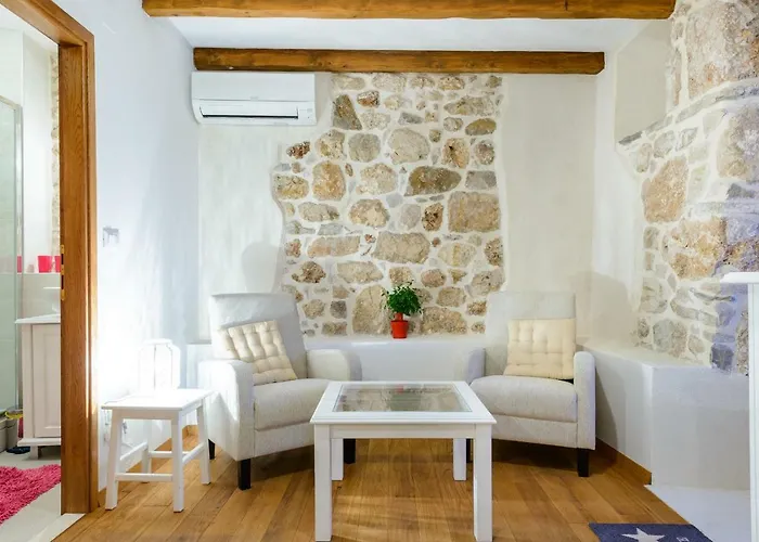 Stone-exceptional Private Estate 别墅 米利尼