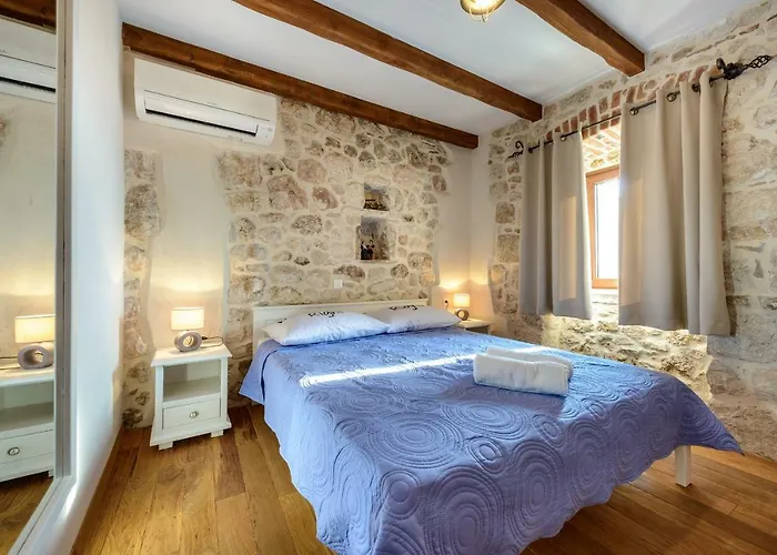 Stone-exceptional Private Estate 别墅 *