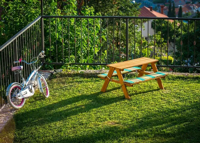 Stone-exceptional Private Estate 别墅 米利尼