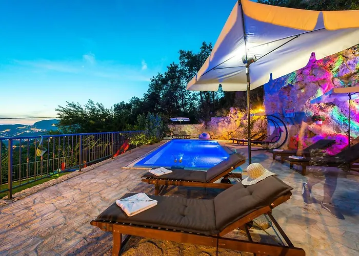 Stone-exceptional Private Estate *